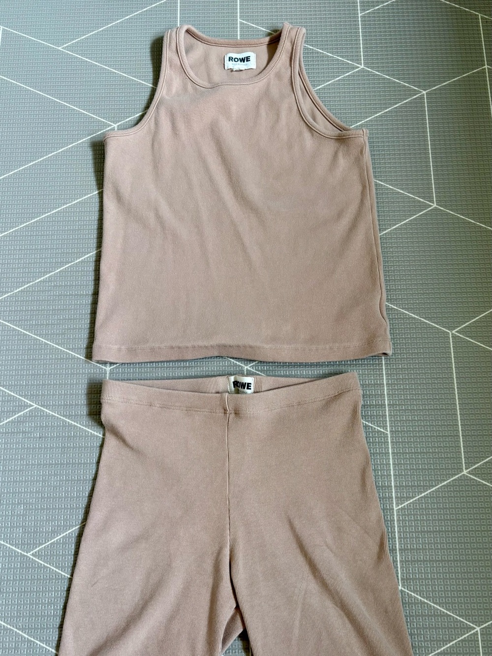 ROWE Apparel Ribbed Set - Picture 1 of 3